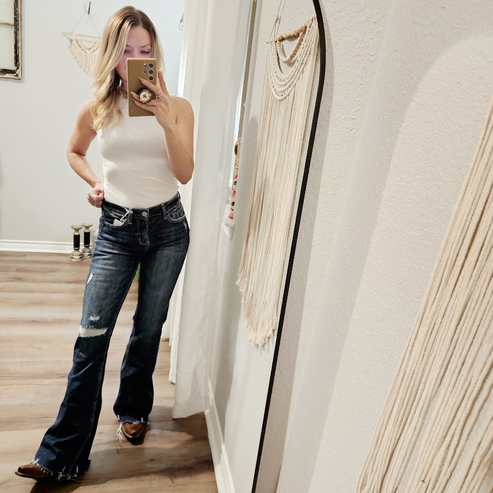 Lovervet (Vervet by Flying Monkey)  Distressed Flare Jeans Size 5(27) - Picture 10 of 15